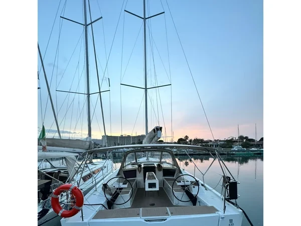 Dufour 430 - Boatscribe.com