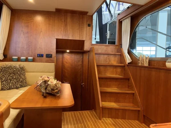 Succes 106 AC - Boatscribe.com