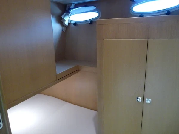 De Drait DeLuxe 42 - Boatscribe.com