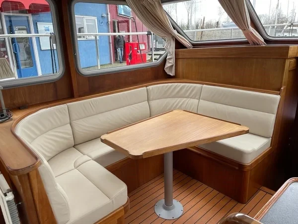 Hemmes 1400 - Boatscribe.com