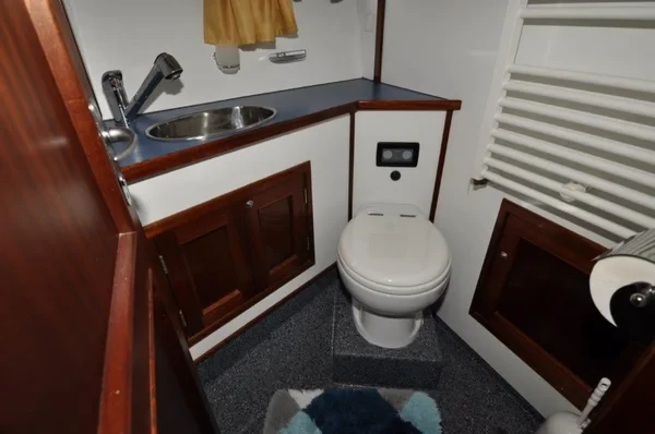 Hemmes 1400 - Boatscribe.com