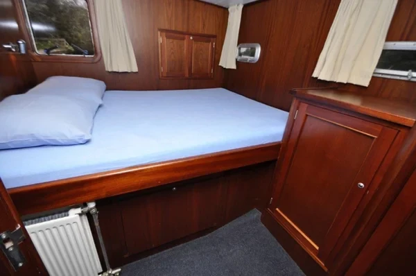 Hemmes 1400 - Boatscribe.com