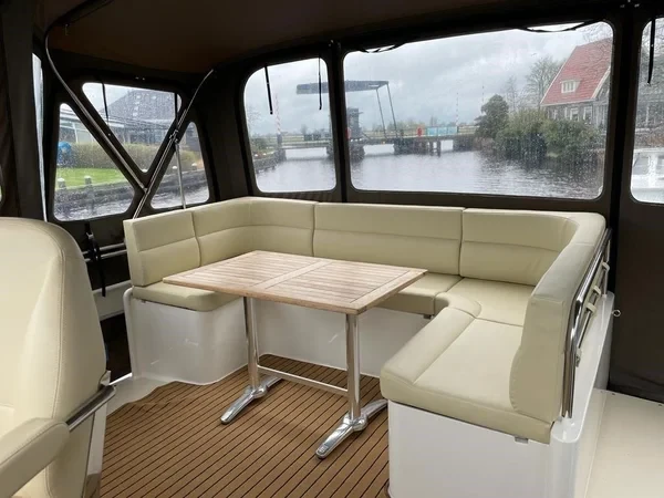 Hemmes 1400 - Boatscribe.com