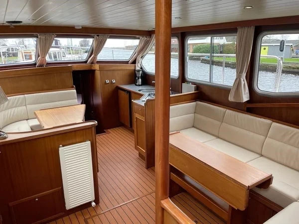 Hemmes 1400 - Boatscribe.com