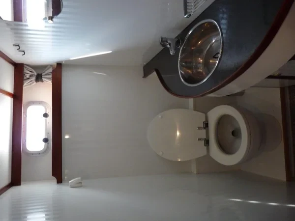 Nowee Novi 42 - Boatscribe.com