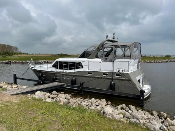 Nowee Novi 42 - Boatscribe.com