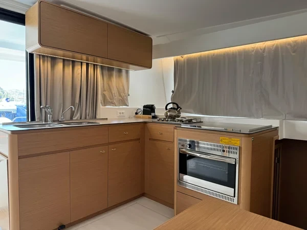 Excess 14 - Boatscribe.com