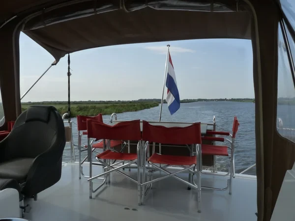 Holiday 1300 - Boatscribe.com