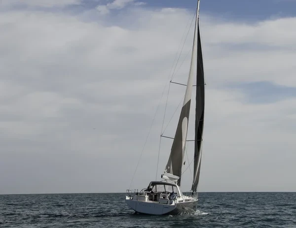 Oceanis 60 - Boatscribe.com