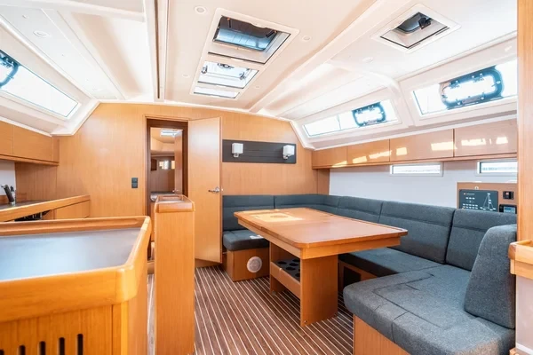 Bavaria 46 Cruiser - Boatscribe.com