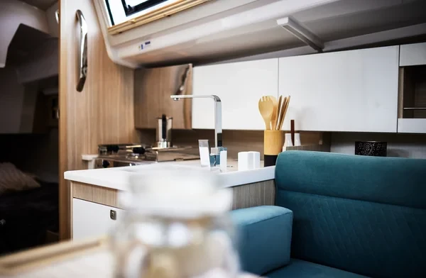 Maxus 35 - Boatscribe.com