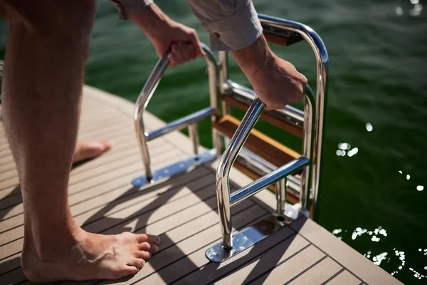 Maxus 35 - Boatscribe.com