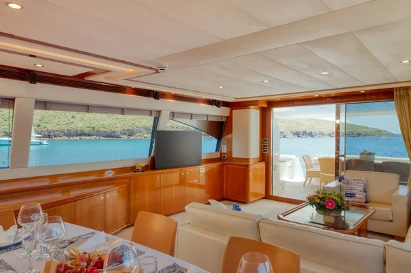 Ferretti 83 - Boatscribe.com