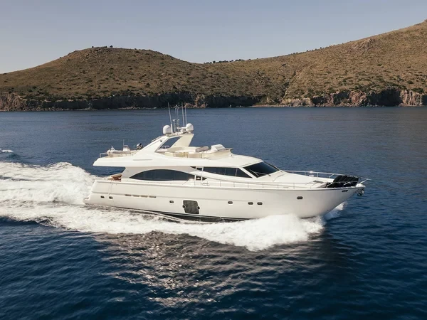 Ferretti 83 - Boatscribe.com