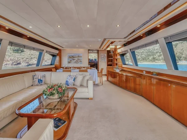 Ferretti 83 - Boatscribe.com