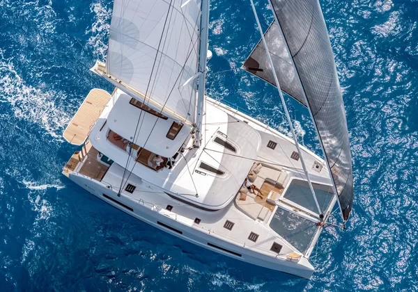 Lagoon 55 - Boatscribe.com