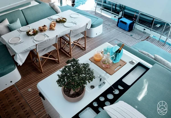 Lagoon 55 - Boatscribe.com