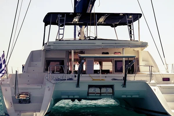 Lagoon 500 - Boatscribe.com
