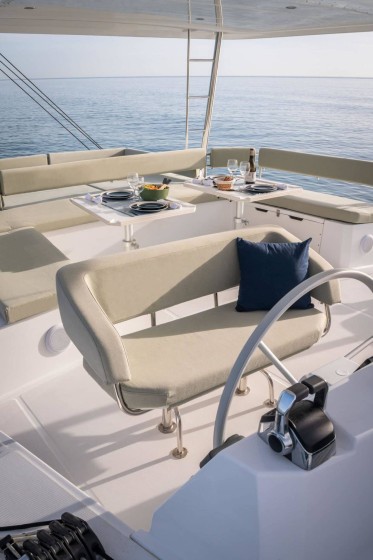 Bali 5.4 - Boatscribe.com