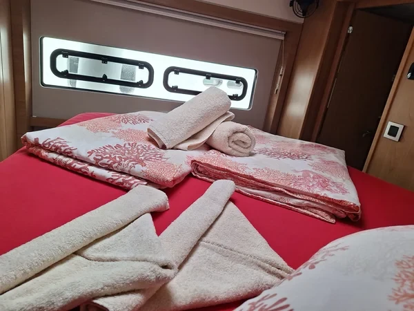 Bali 5.4 - Boatscribe.com