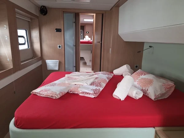 Bali 5.4 - Boatscribe.com