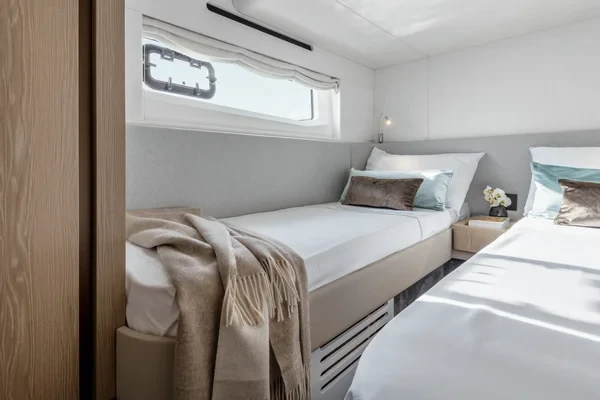 Azimut 53 - Boatscribe.com