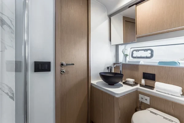 Azimut 53 - Boatscribe.com