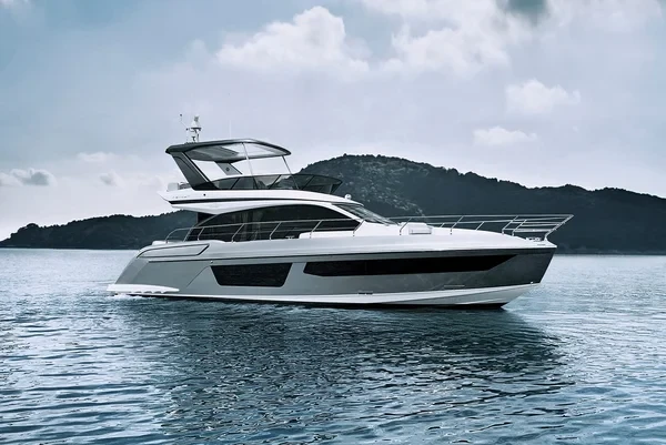 Azimut 53 - Boatscribe.com