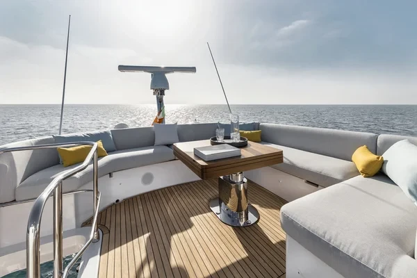 Azimut 53 - Boatscribe.com