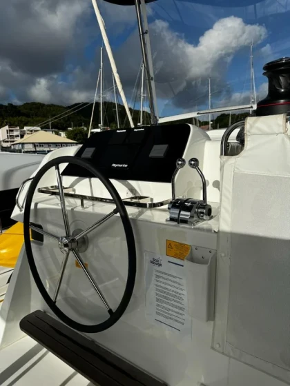 Lagoon 42 - Boatscribe.com