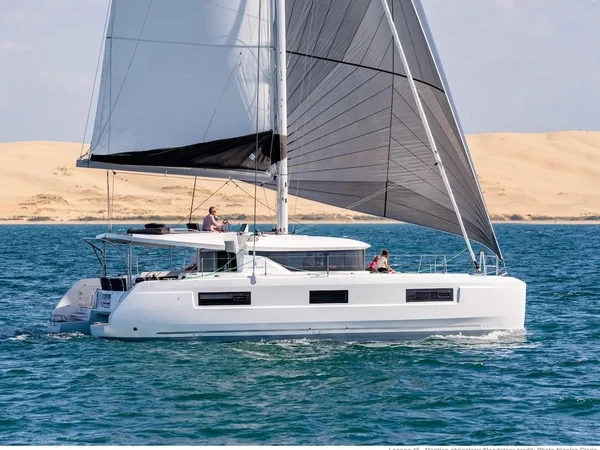 Lagoon 46 - Boatscribe.com