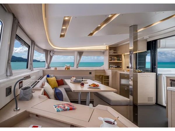 Lagoon 46 - Boatscribe.com
