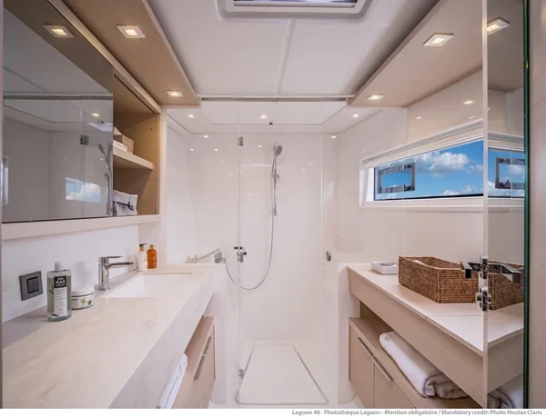 Lagoon 46 - Boatscribe.com