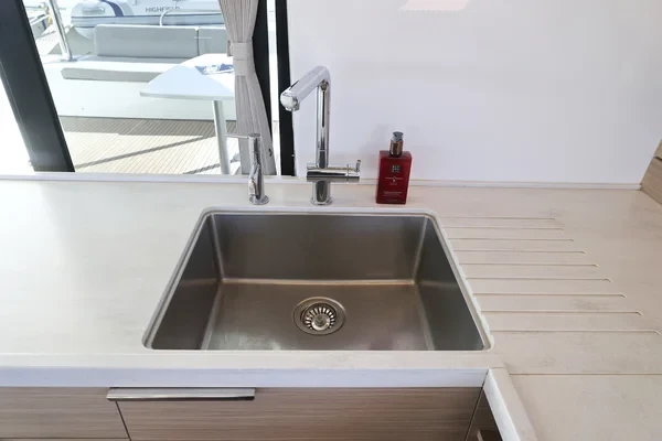 Lagoon 51 - Boatscribe.com