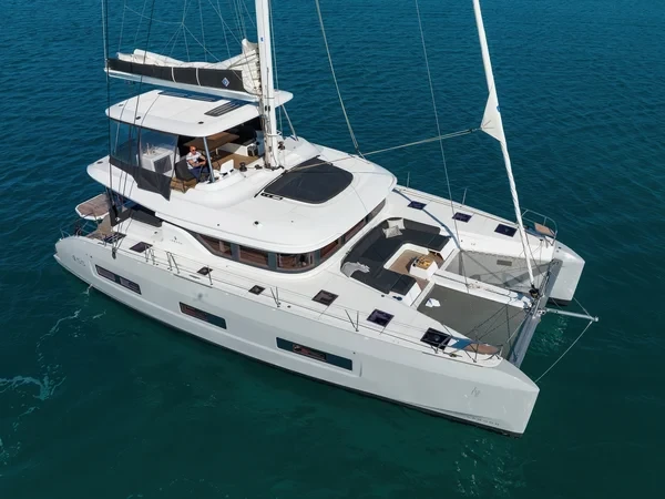 Lagoon 55 - Boatscribe.com