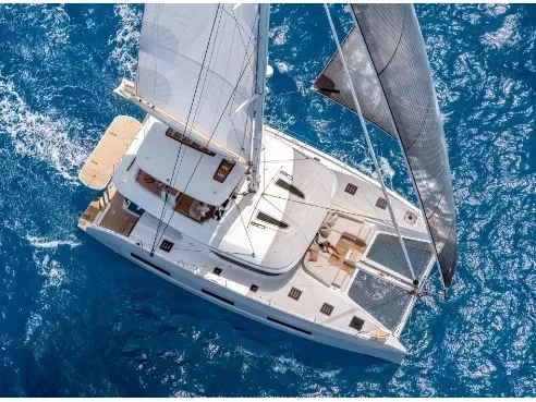 Lagoon 55 - Boatscribe.com