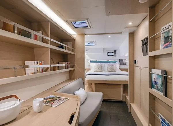 Lagoon 42 - Boatscribe.com