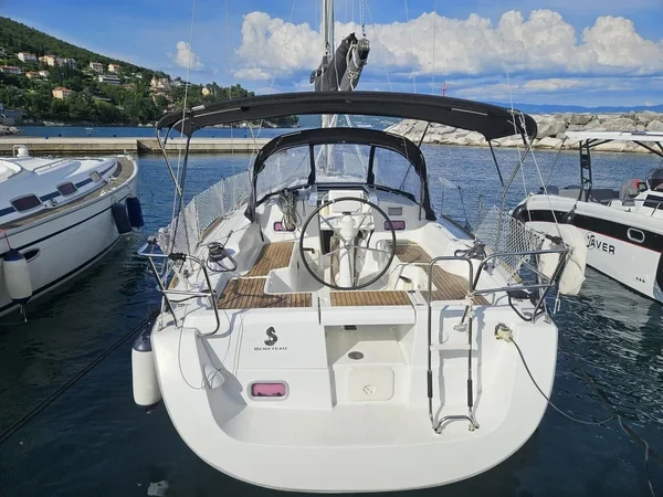 Oceanis 34 - Boatscribe.com