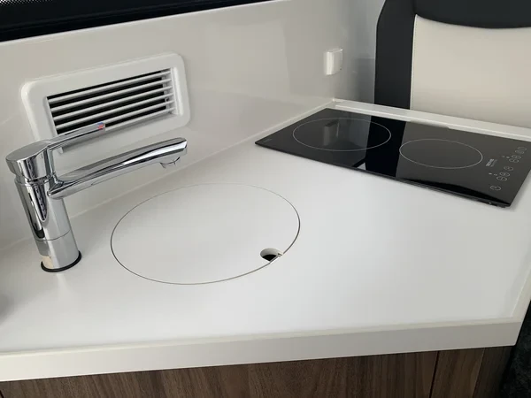 Grandezza 280C - Boatscribe.com