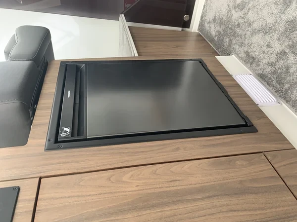 Grandezza 280C - Boatscribe.com