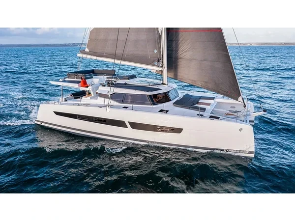 Aura 51 - Boatscribe.com