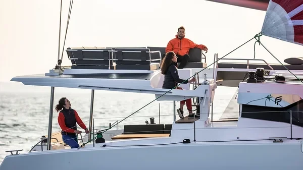 Aura 51 - Boatscribe.com