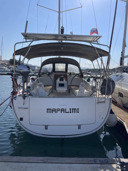 Sundecker 36 Cruiser - Boatscribe.com