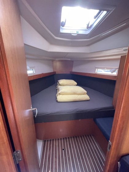 Sundecker 36 Cruiser - Boatscribe.com