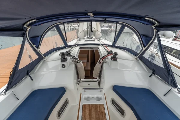 Oceanis 37.1 - Boatscribe.com