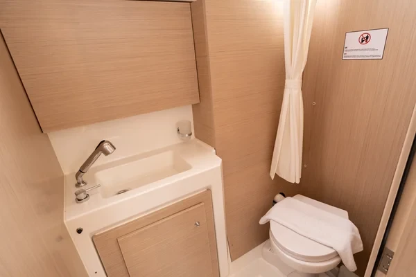 Oceanis 37.1 - Boatscribe.com