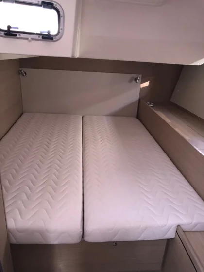 Oceanis 51.1 - Boatscribe.com