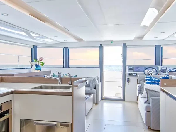 Leopard 46 - Boatscribe.com