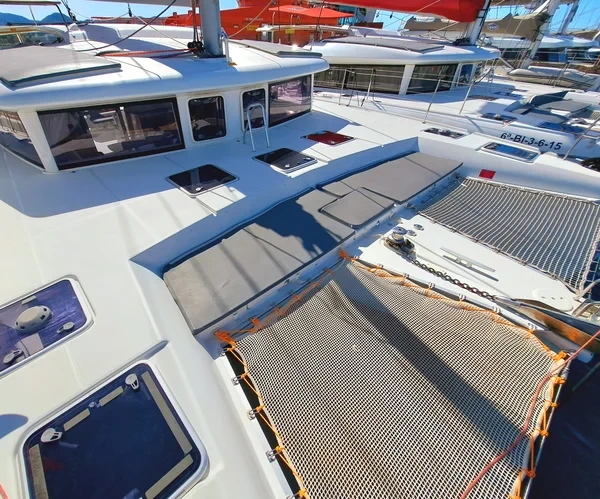 Lagoon 421 - Boatscribe.com