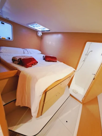 Lagoon 421 - Boatscribe.com